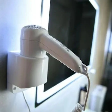 Gevin's 2 Тирана